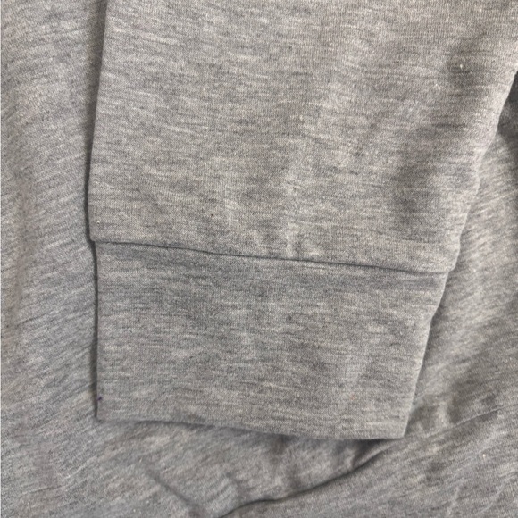 Amazon Essentials Gray Dandelion Sweater - Picture 6 of 7